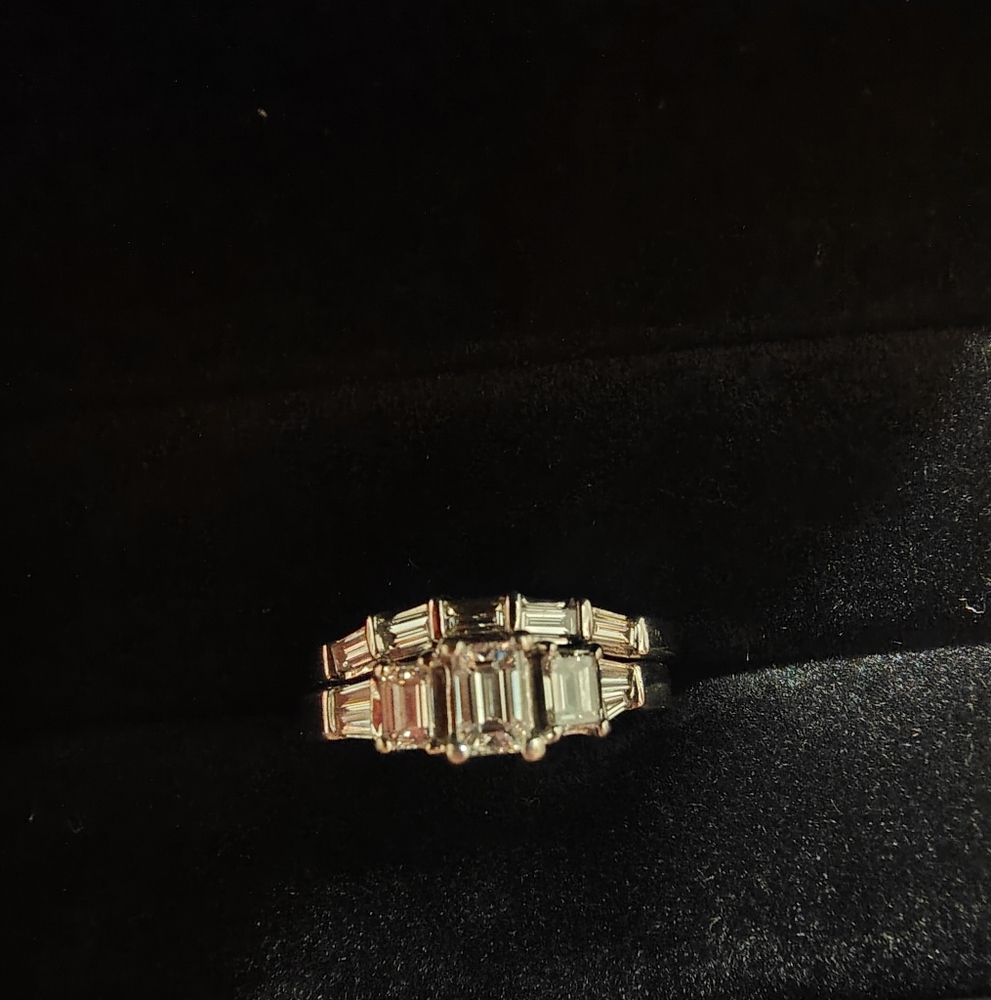 Elegant Silver Women's Ring